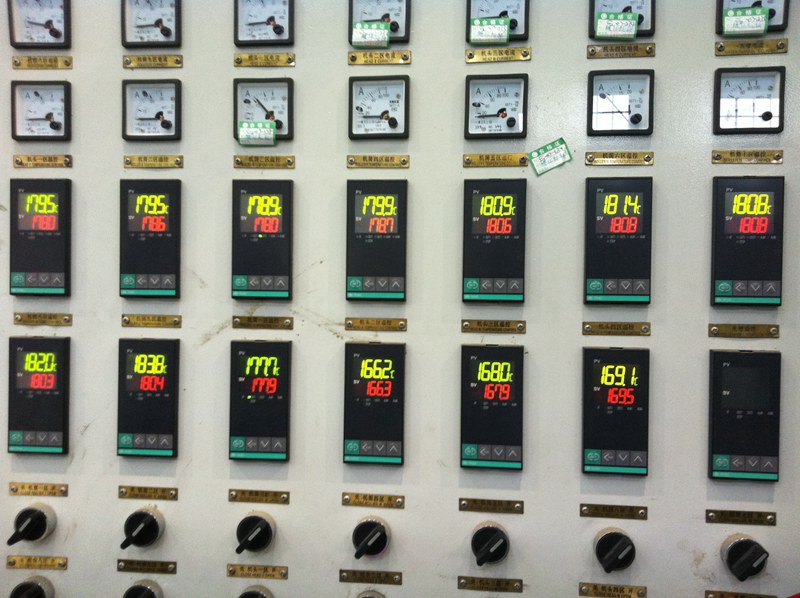 擠出機溫度控制表_副本